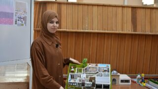 l affichage final de l atelier L2 architecture faculte de technologie Presentation de a maquette de l eudiante Boussemar Mounir 63