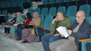 الملتقى الدولي تحت عنوان: " نقد الاستشراق وتحولات ما بعد الحداثة: بين المرتكزات الأنوية والمرجعيات الغيرية" 75 forum international organise par la faculte des lettres et des langues les 15 1 et 17 avril 202410