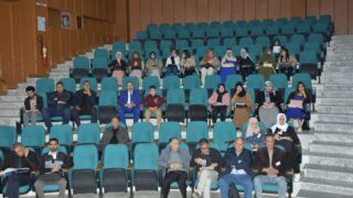 الملتقى الدولي تحت عنوان: " نقد الاستشراق وتحولات ما بعد الحداثة: بين المرتكزات الأنوية والمرجعيات الغيرية" 37 forum international organise par la faculte des lettres et des langues les 15 1 et 17 avril 202450