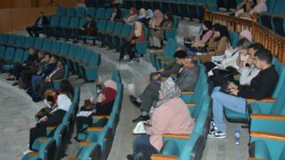 الملتقى الدولي تحت عنوان: " نقد الاستشراق وتحولات ما بعد الحداثة: بين المرتكزات الأنوية والمرجعيات الغيرية" 41 forum international organise par la faculte des lettres et des langues les 15 1 et 17 avril 202458