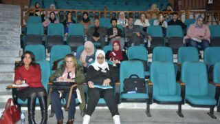 الملتقى الدولي تحت عنوان: " نقد الاستشراق وتحولات ما بعد الحداثة: بين المرتكزات الأنوية والمرجعيات الغيرية" 33 forum international organise par la faculte des lettres et des langues les 15 1 et 17 avril 202468