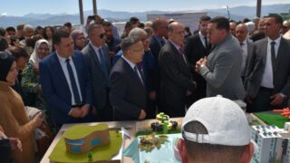 visite du ministre de lenseignement superieur Pr BADDARI 25 avril 2024 0051