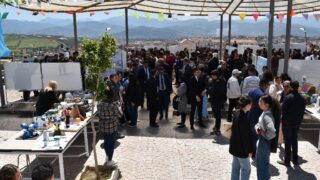 visite du ministre de lenseignement superieur Pr BADDARI 25 avril 2024 0076