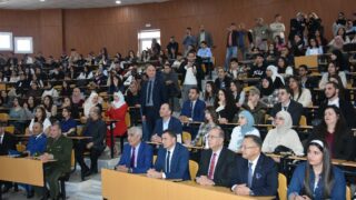 visite du ministre de lenseignement superieur Pr BADDARI 25 avril 2024 0203