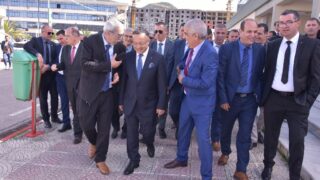 Visite du Pr Kamel BADDARI, MESRS à l'université de Bejaia 3 11 visite du ministre de lenseignement superieur Pr BADDARI 25 avril 2024 0460