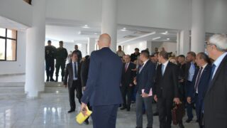Visite du Pr Kamel BADDARI, MESRS à l'université de Bejaia 3 26 visite du ministre de lenseignement superieur Pr BADDARI 25 avril 2024 0475