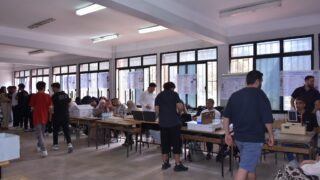 Présentation des projets de fin de cycle PFC Licence (3ème année) 2024 7 Presentation des projets de fin de cycle PFC Licence 3eme annee 13 juin 202405