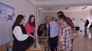 Présentation des projets de fin de cycle PFC Licence (3ème année) 2024 123 Presentation des projets de fin de cycle PFC Licence 3eme annee 13 juin 2024108