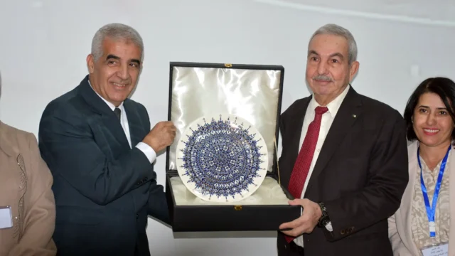 اليوم الدراسي الموسوم : الذكاء الإصطناعي و البحث العلمي آثار و تحديات