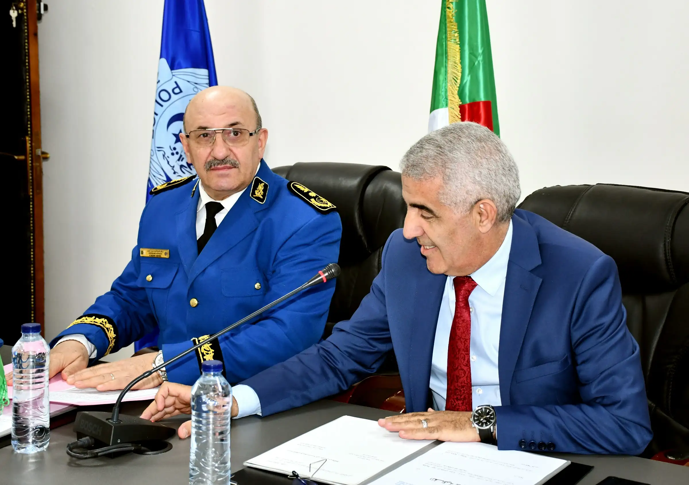 توقيع اتفاقية بين جامعة عبد الرحمان ميرة ببجاية ومديرية الأمن لولاية بجاية 24 Convention univ bejaia surete bejaia 25 03 26 14