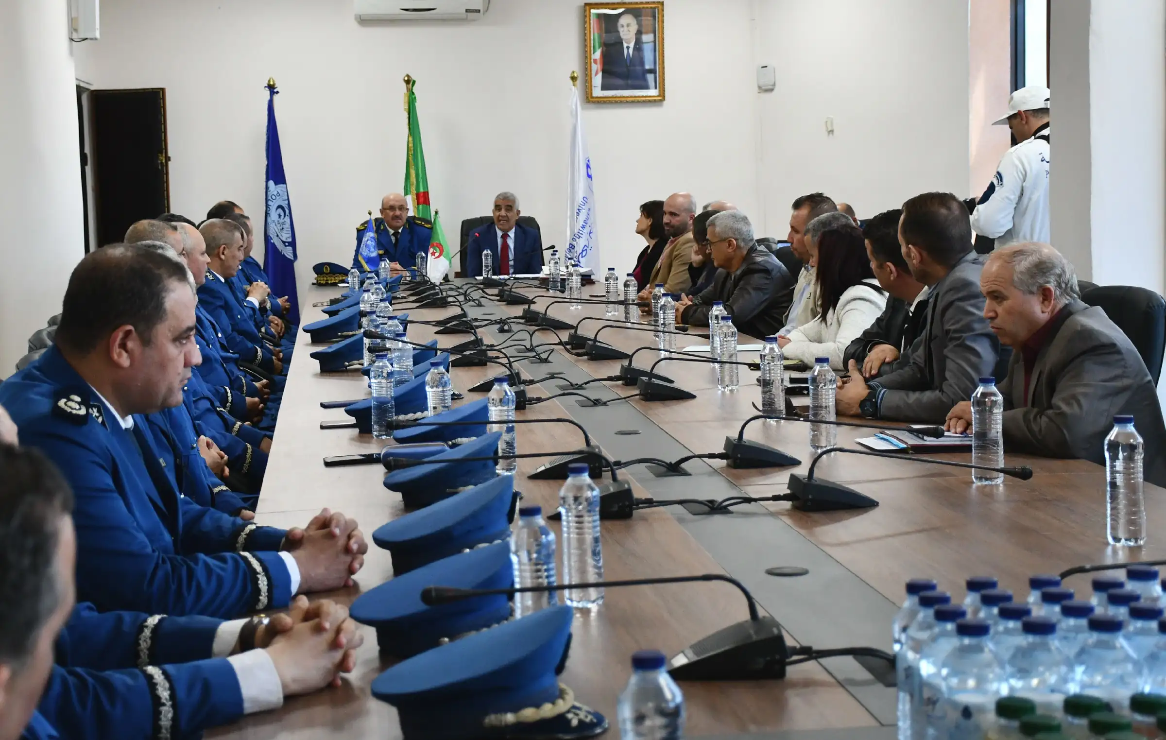 توقيع اتفاقية بين جامعة عبد الرحمان ميرة ببجاية ومديرية الأمن لولاية بجاية 1 Convention univ bejaia surete bejaia 25 03 26 28