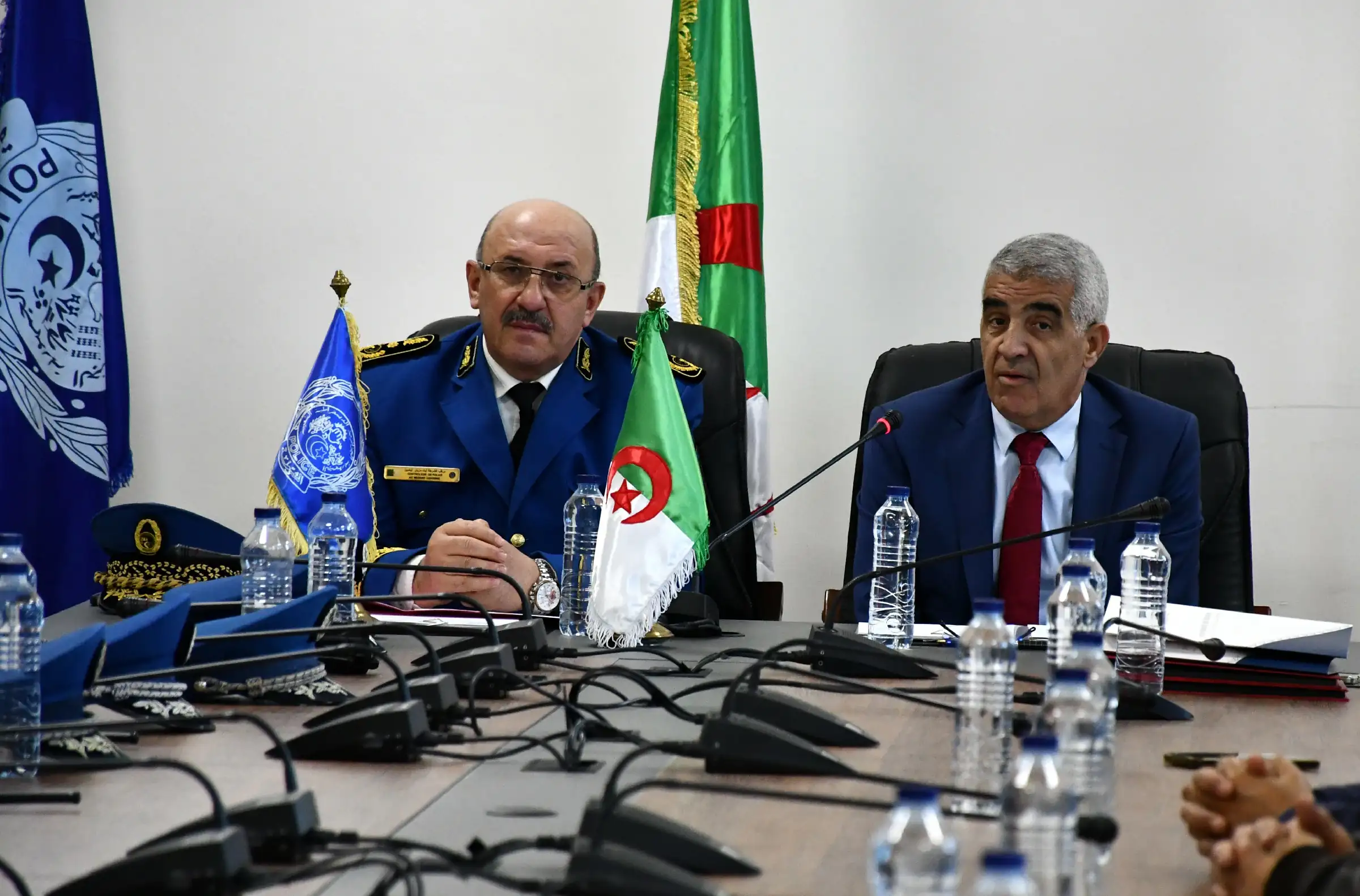 توقيع اتفاقية بين جامعة عبد الرحمان ميرة ببجاية ومديرية الأمن لولاية بجاية 31 Convention univ bejaia surete bejaia 25 03 26 30