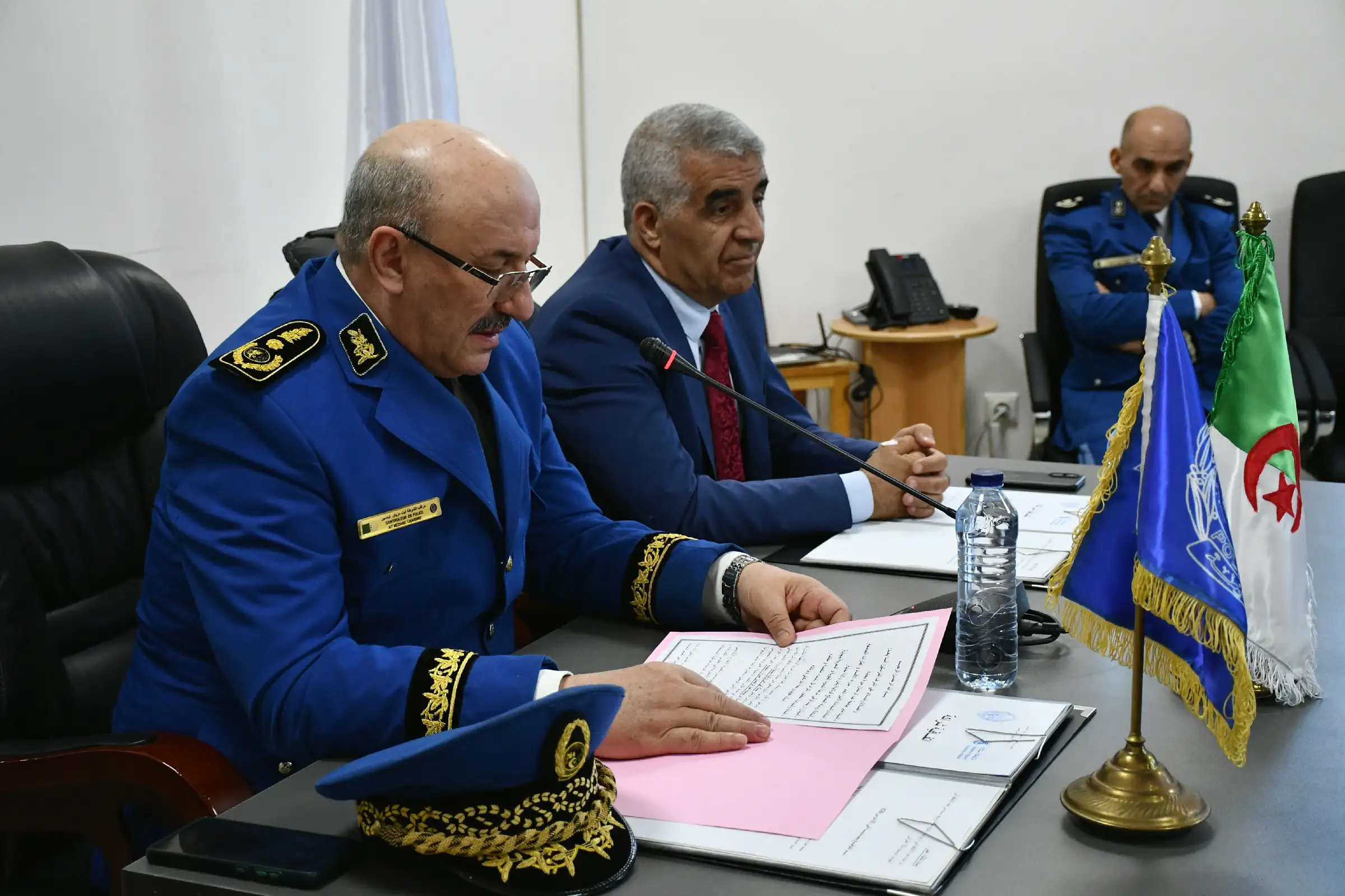 توقيع اتفاقية بين جامعة عبد الرحمان ميرة ببجاية ومديرية الأمن لولاية بجاية 36 Convention univ bejaia surete bejaia 25 03 26 36