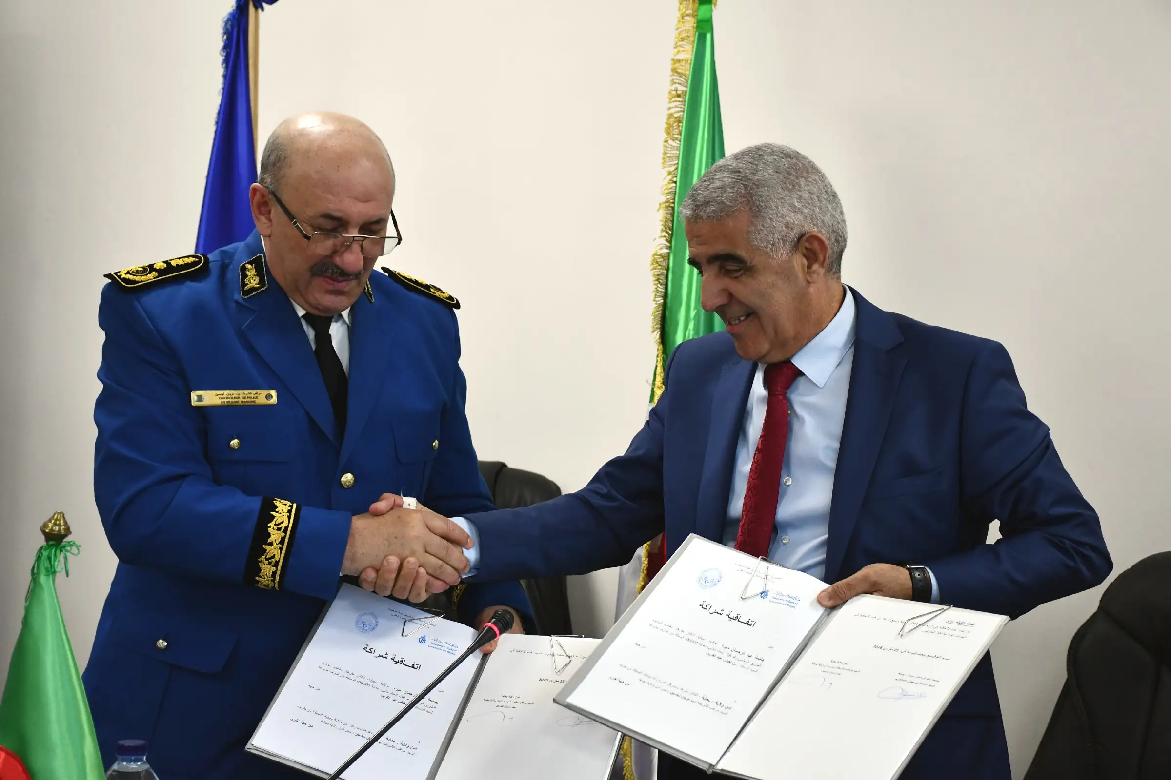 توقيع اتفاقية بين جامعة عبد الرحمان ميرة ببجاية ومديرية الأمن لولاية بجاية 41 Convention univ bejaia surete bejaia 25 03 26 41