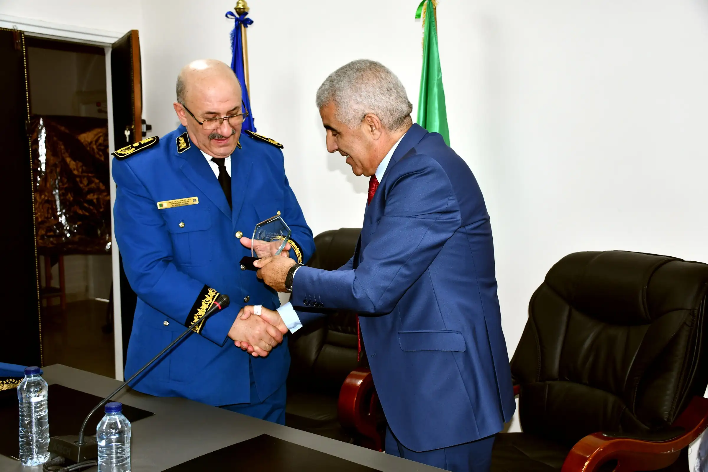 توقيع اتفاقية بين جامعة عبد الرحمان ميرة ببجاية ومديرية الأمن لولاية بجاية 48 Convention univ bejaia surete bejaia 25 03 26 48