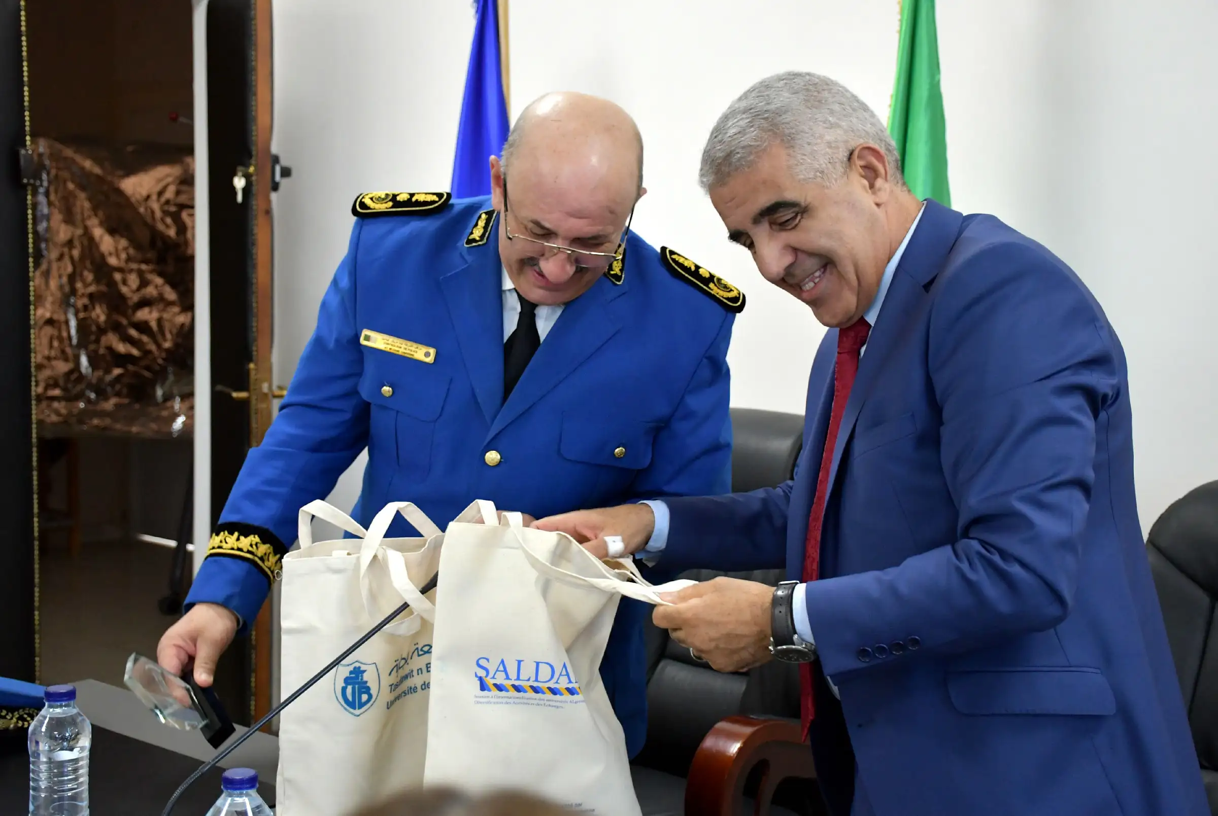 توقيع اتفاقية بين جامعة عبد الرحمان ميرة ببجاية ومديرية الأمن لولاية بجاية 49 Convention univ bejaia surete bejaia 25 03 26 49