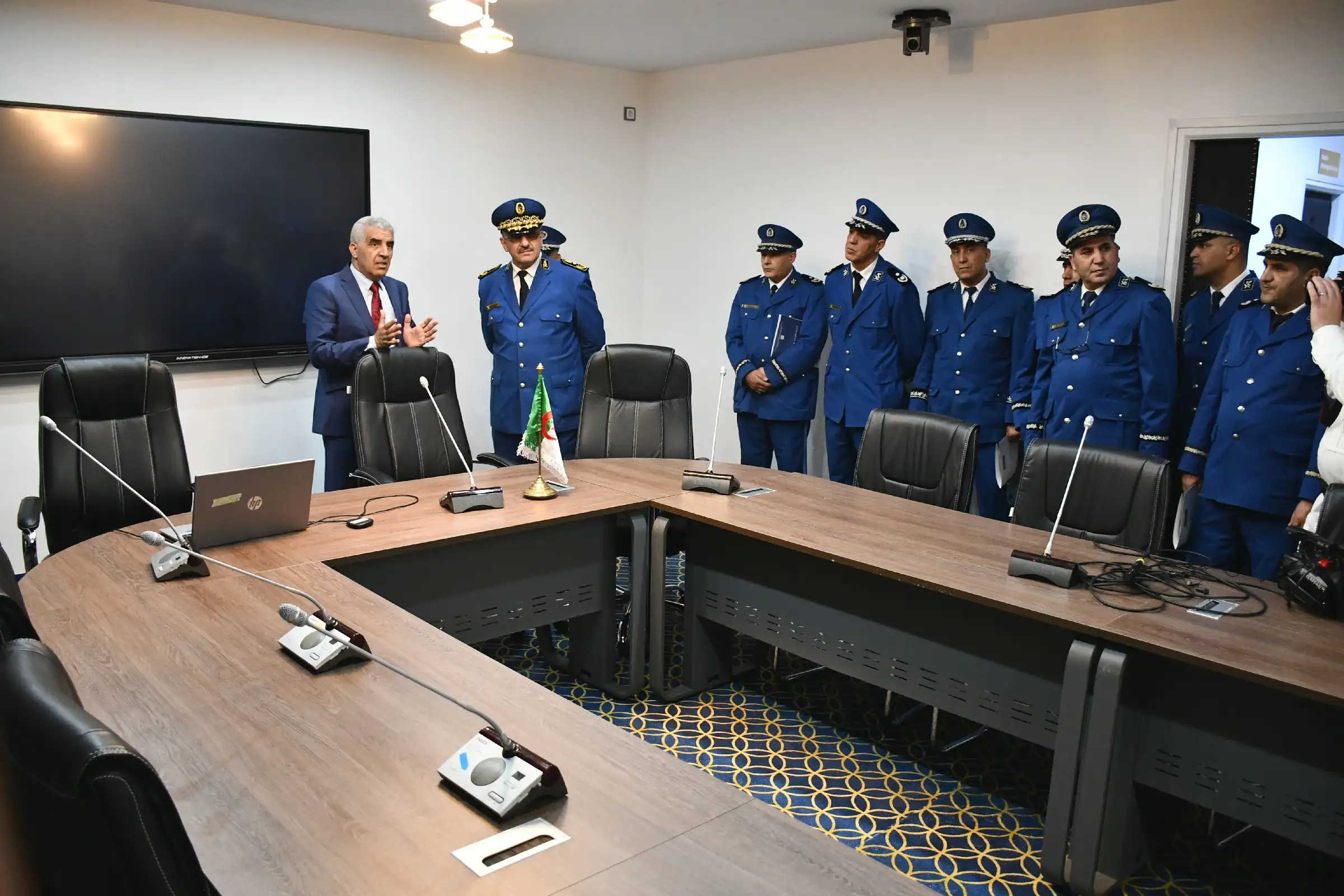 توقيع اتفاقية بين جامعة عبد الرحمان ميرة ببجاية ومديرية الأمن لولاية بجاية 59 Convention univ bejaia surete bejaia 25 03 26 61