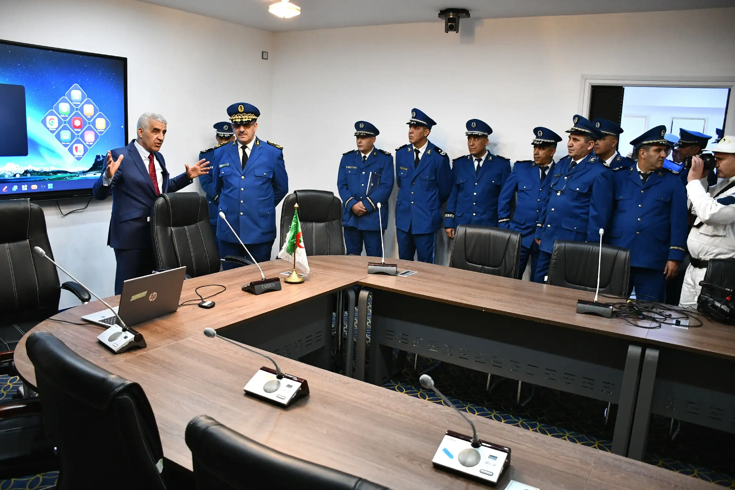 توقيع اتفاقية بين جامعة عبد الرحمان ميرة ببجاية ومديرية الأمن لولاية بجاية 60 Convention univ bejaia surete bejaia 25 03 26 62