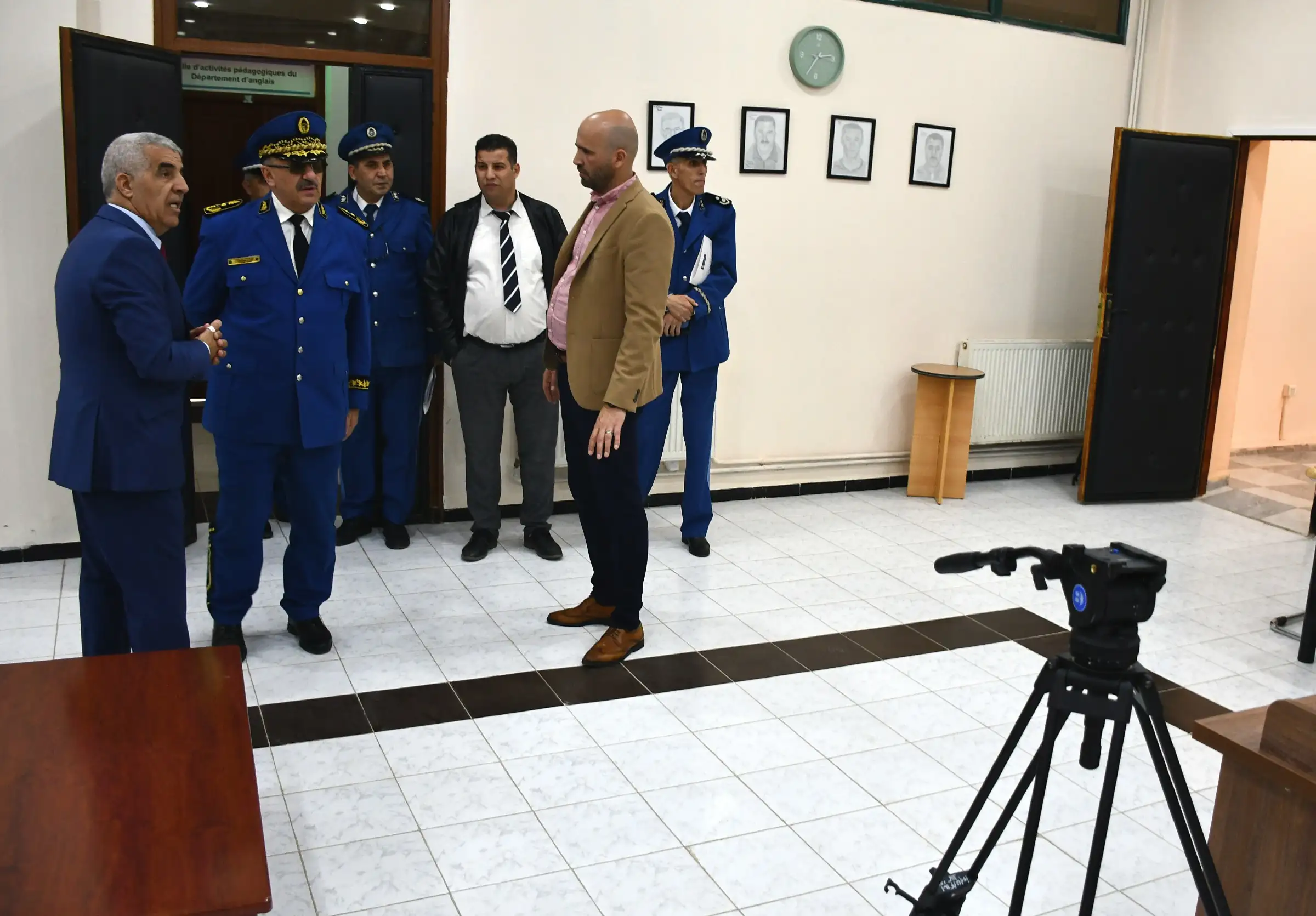 توقيع اتفاقية بين جامعة عبد الرحمان ميرة ببجاية ومديرية الأمن لولاية بجاية 61 Convention univ bejaia surete bejaia 25 03 26 63