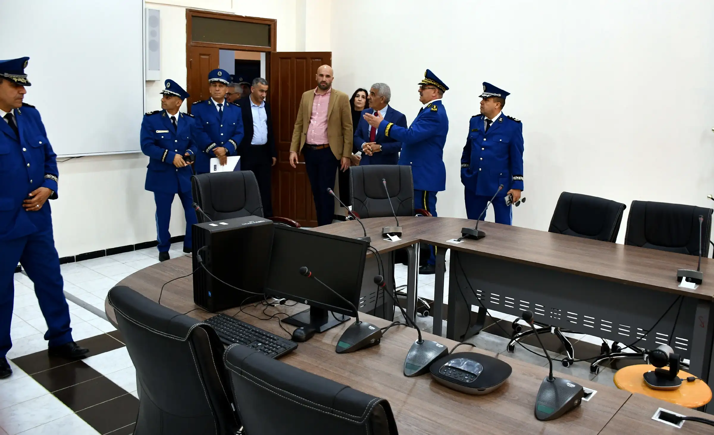 توقيع اتفاقية بين جامعة عبد الرحمان ميرة ببجاية ومديرية الأمن لولاية بجاية 62 Convention univ bejaia surete bejaia 25 03 26 64